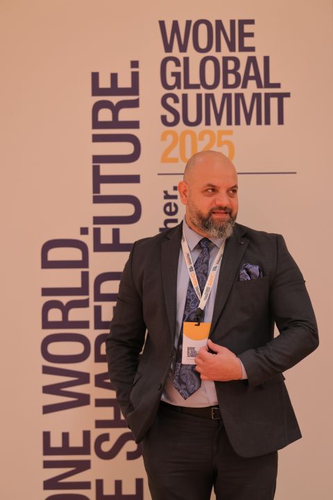 Salah M. Akhteeb Alkubaysee, professional leader