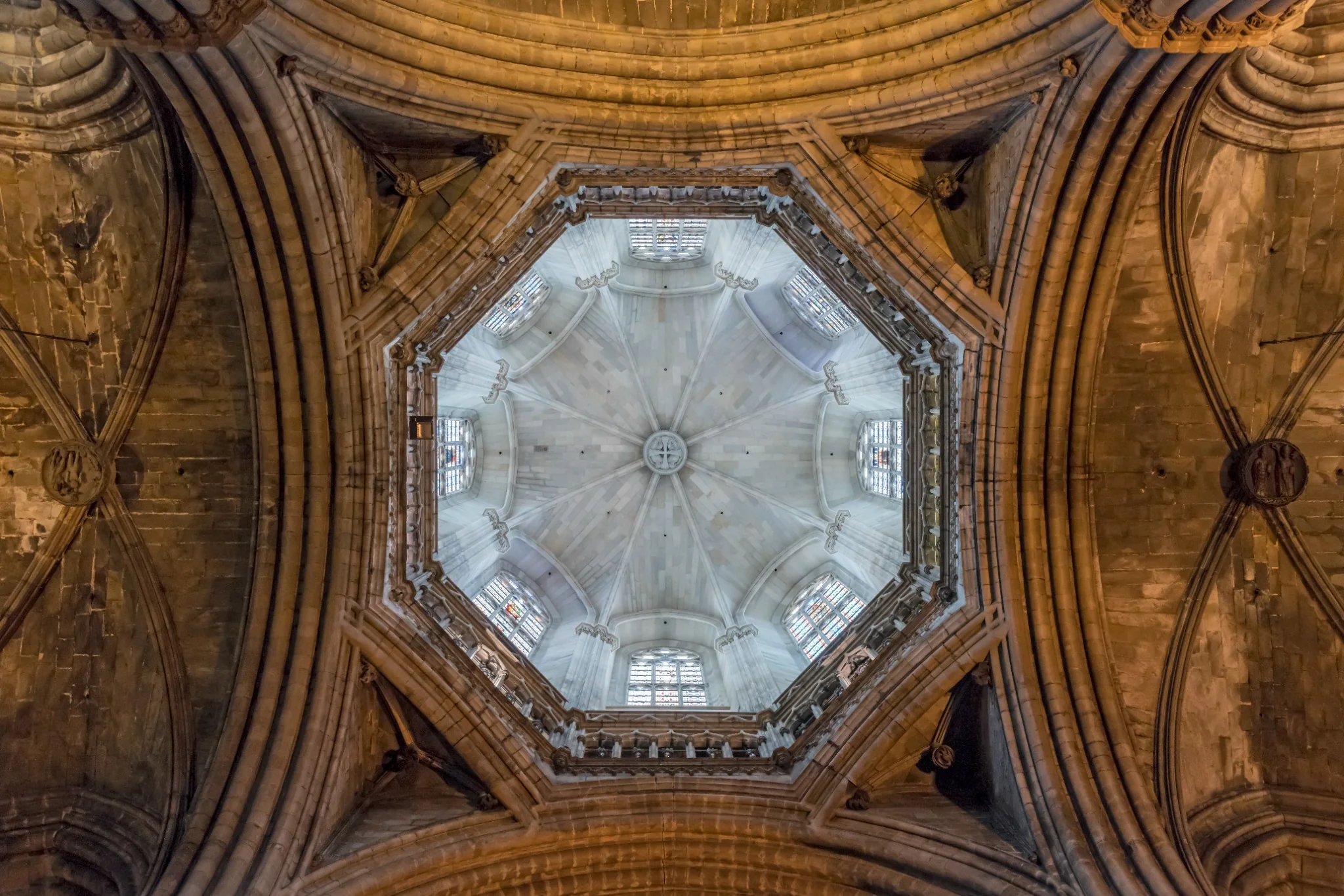 Symmetrical institutional architecture