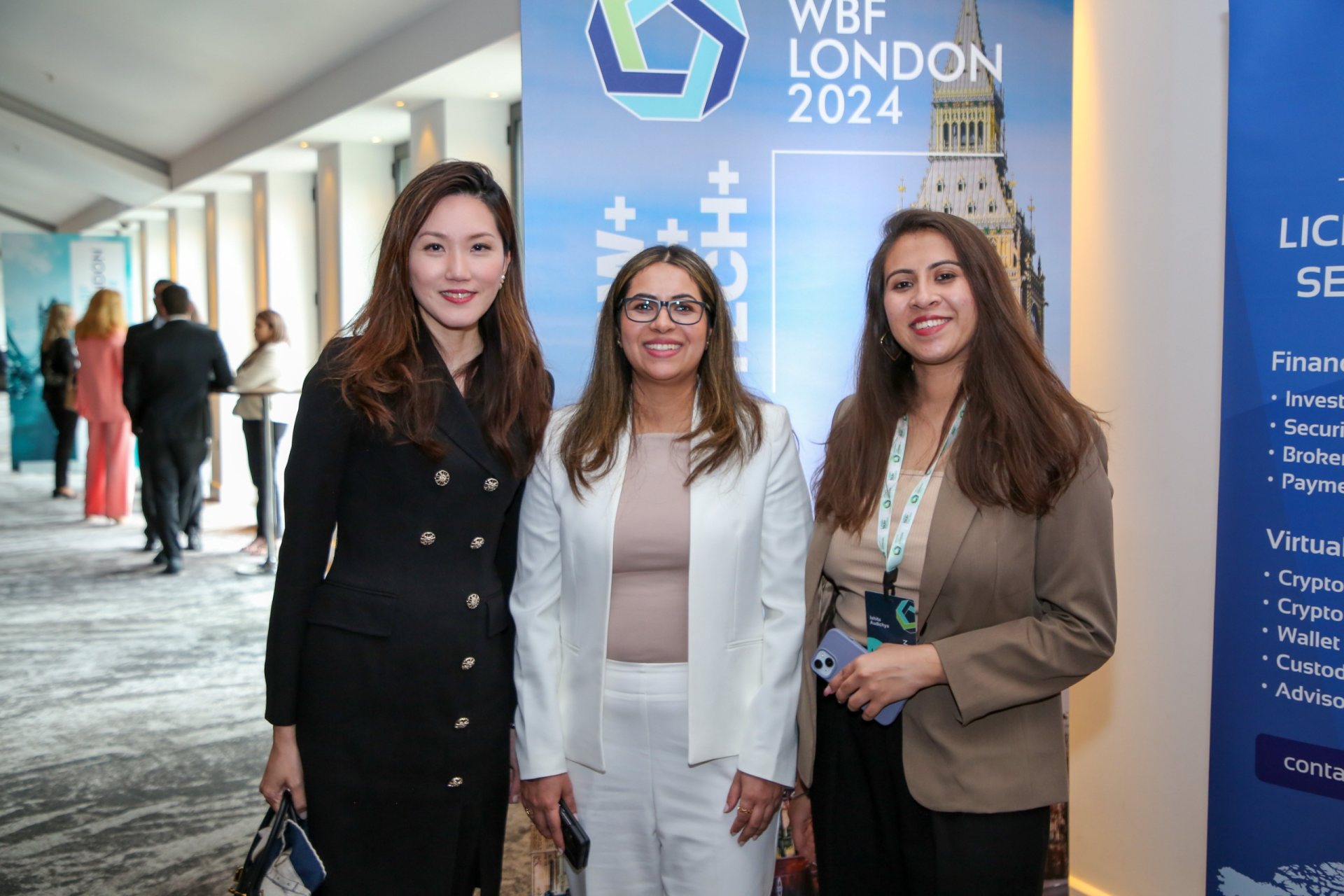 Ishita Luthra London 007