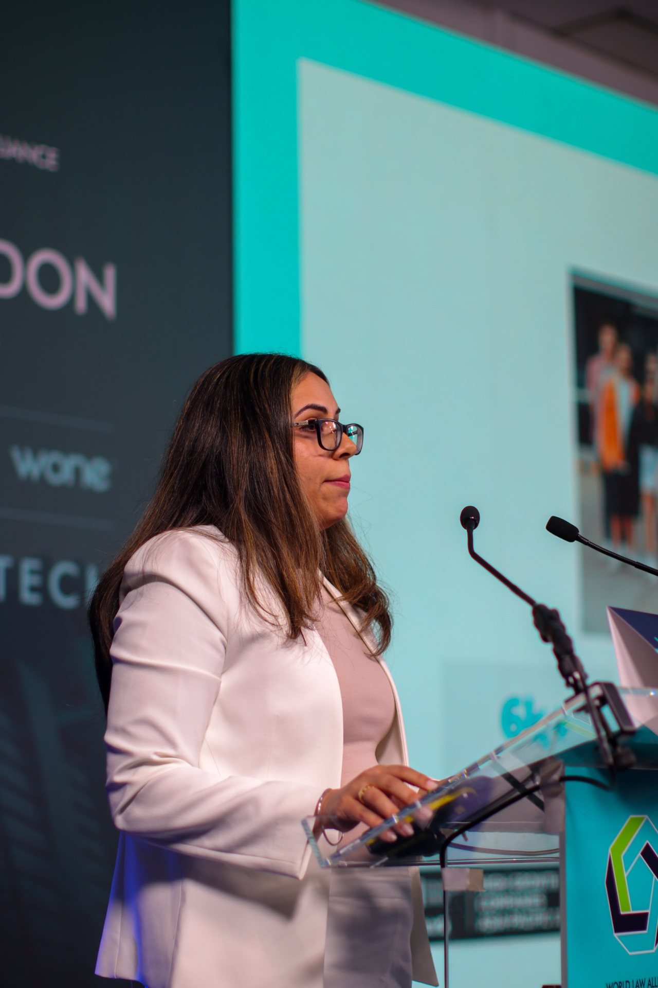 Ishita Luthra London 019